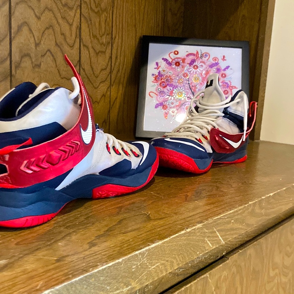 Nike Lebron’s USA theme